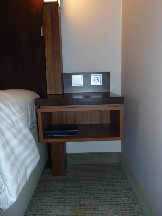 Zimmer Hotel Courtyard by Marriott Cologne