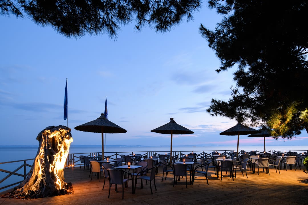 Strand Blue Dolphin Resort Hotel