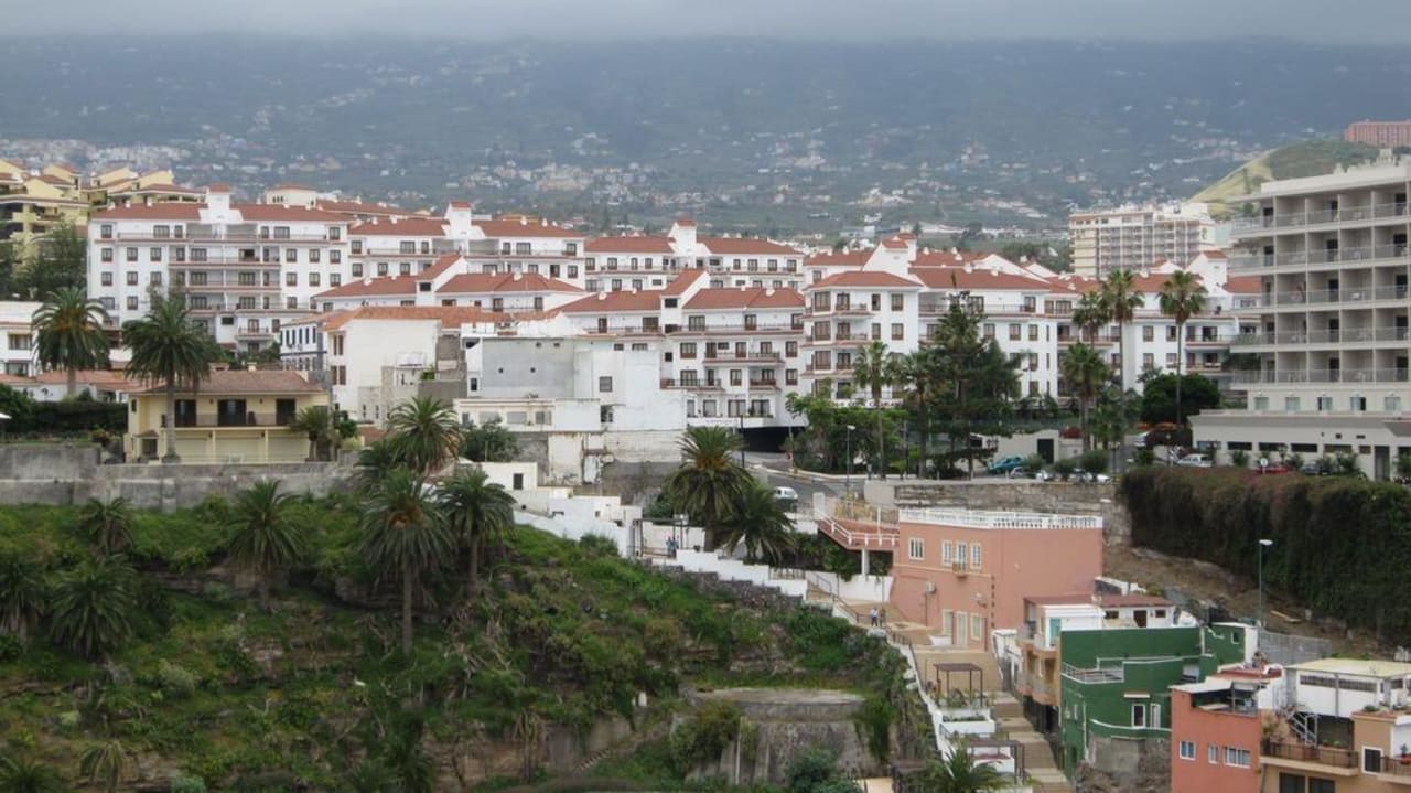 View from below Apartamentos Casablanca
