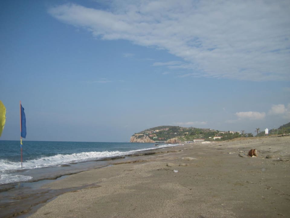 Spaziergang an Meer Club Hotel Mirabell