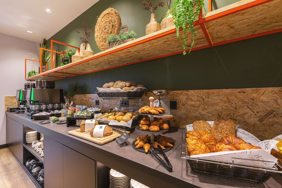 Gastro Holiday Inn - the niu, Amity Potsdam