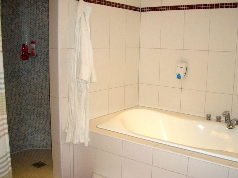 Bad im Altbau POST Family Resort