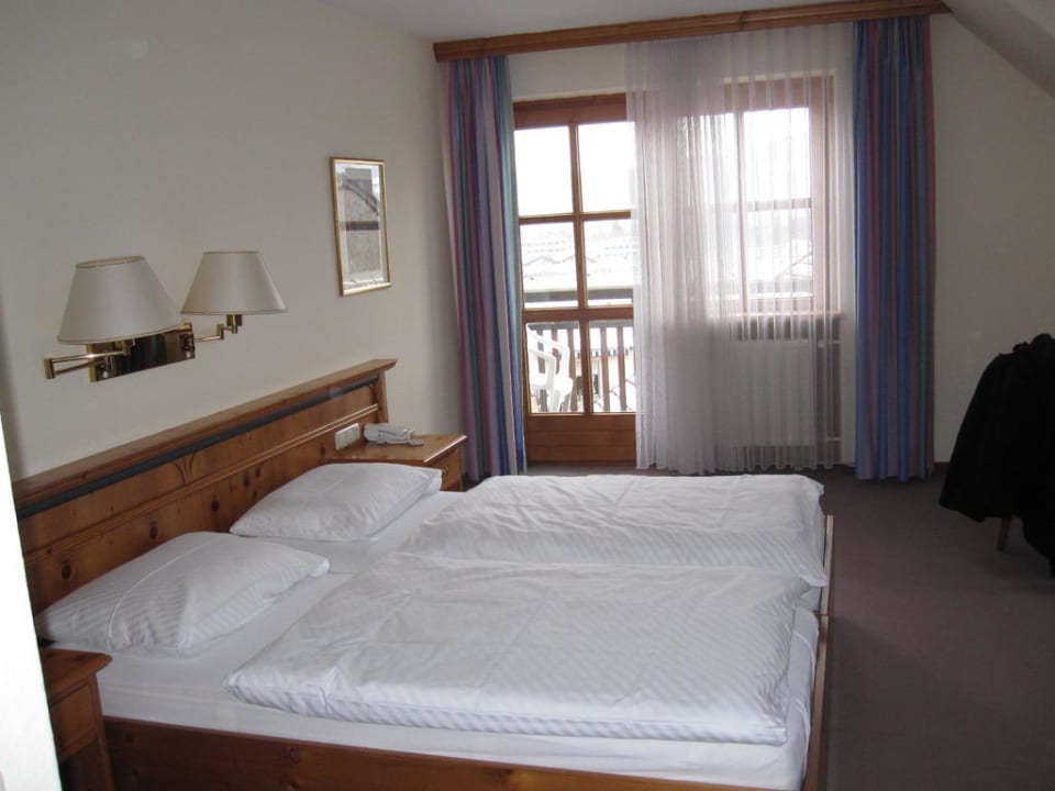 Unser Zimmer - sauber und ordentlich Hotel Amberger Hof