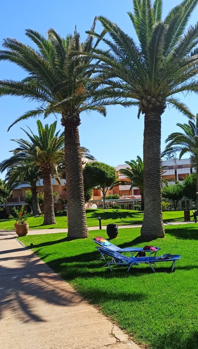 Gartenanlage Anissa Beach & Village