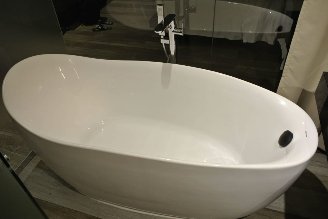 Badewanne Away Phuket Le Coral