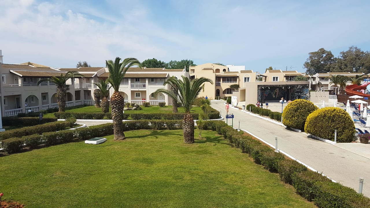 Sehr große Anlage  Sandy Beach Resort