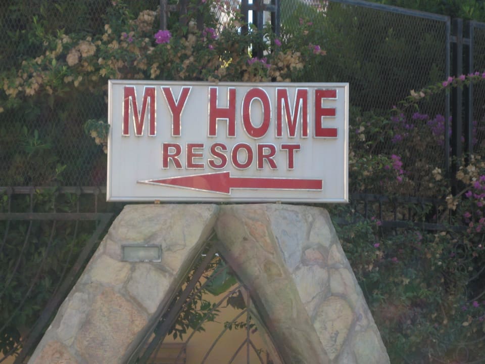 Weg zum Hotel My Home Resort