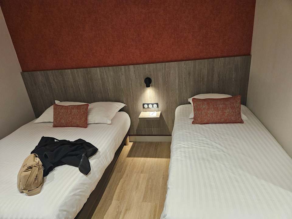 Zimmer Sure Hotel by Best Western Paris Gare du Nord
