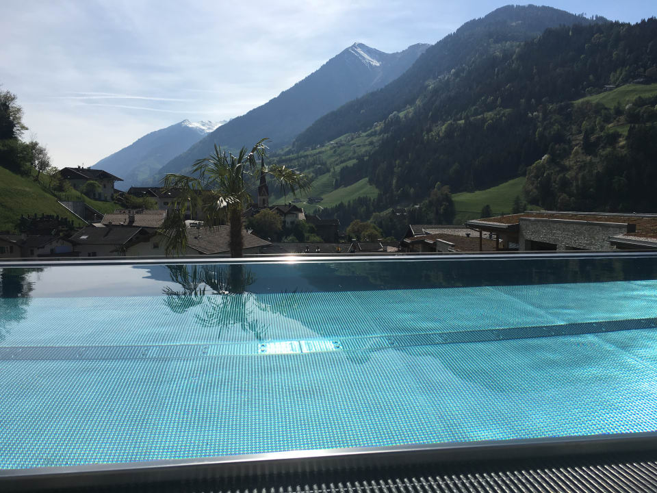 Ausblick STROBLHOF Active Family SPA Resort