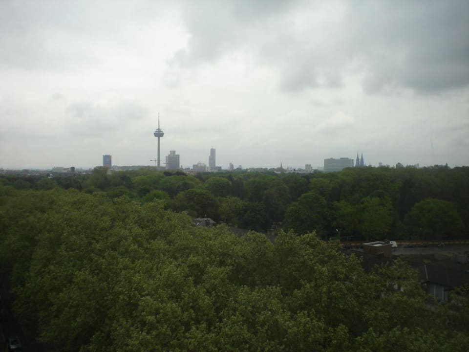 Ausblick auf die Stadt AMERON Köln Hotel Regent