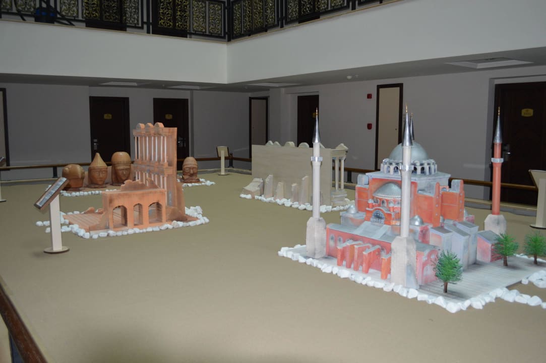 Auf dem Flur zwischen den Zimmern Aydinbey Kings Palace & Spa