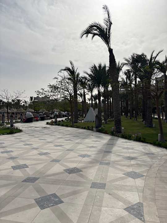 Gartenanlage The Grand Palace - Adults only