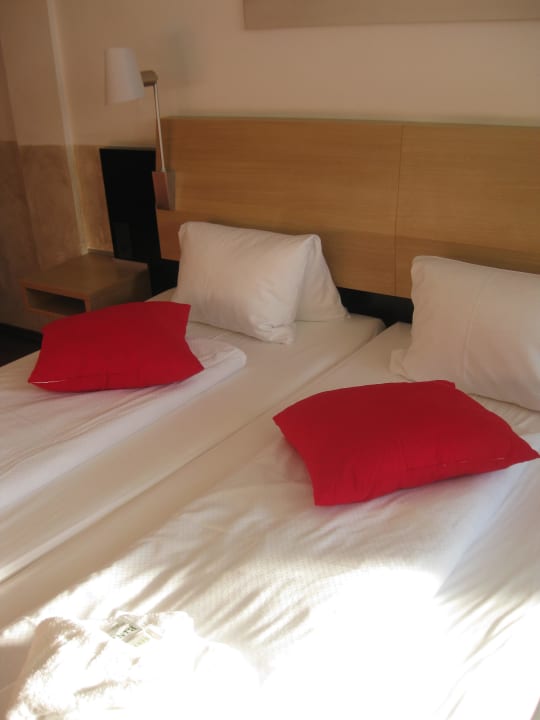 Bett Binders Budget City-Mountain Hotel