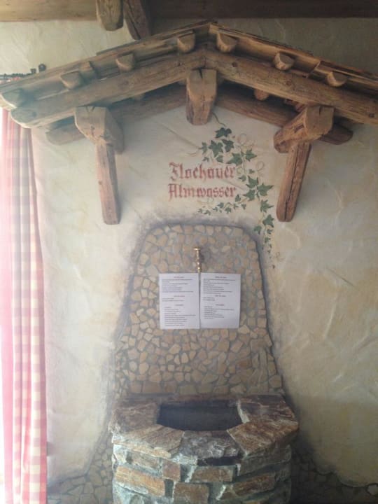 Kostenloses Bergwasser Hotel Bergzeit by seven