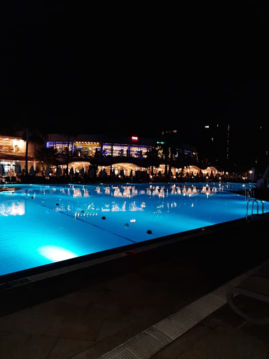 Pool VONRESORT Golden Coast