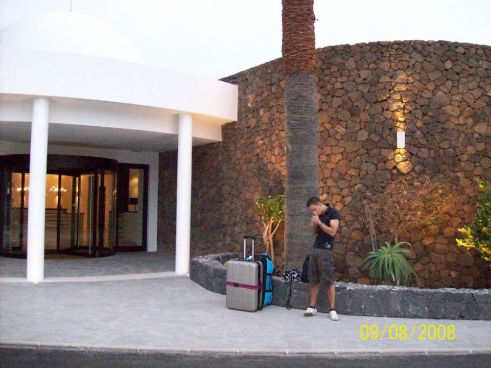 Hoteleingang allsun App.-Hotel Albatros