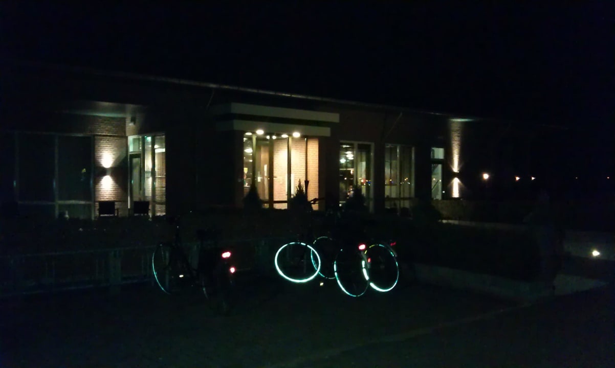 Eingang bei nacht Hotel Huis Ten Wolde