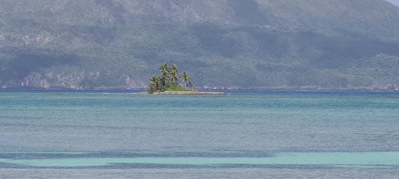 Strand Wyndham Alltra Samana