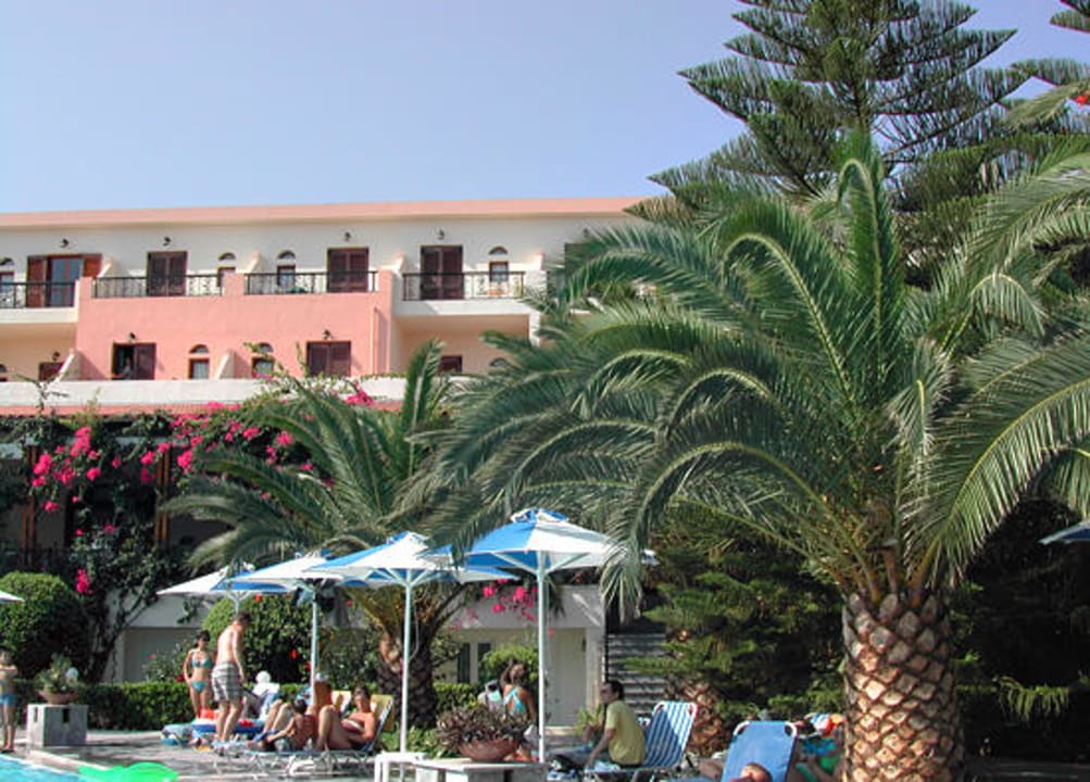 Hauptgebäude Vantaris Luxury Beach Resort