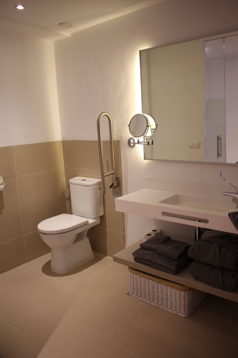 Waschtisch und Toilette, Komfort Plus Zimmer Monsuau Cala D´Or Boutique Hotel