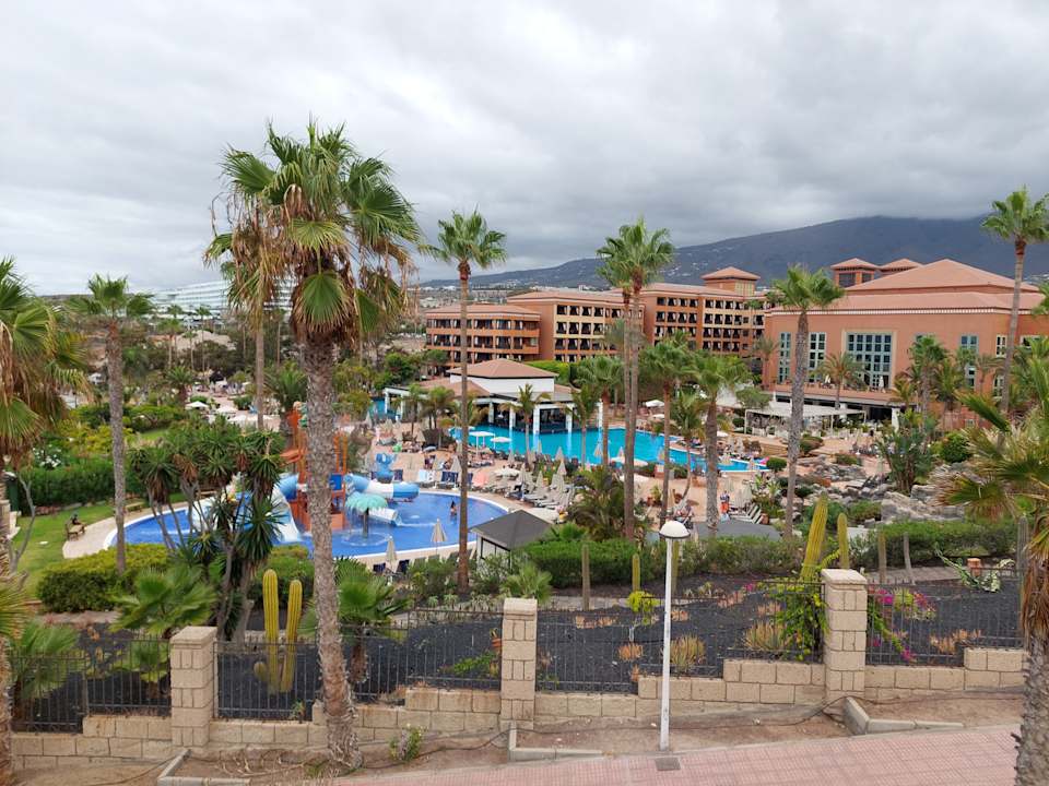 Außenansicht H10 Costa Adeje Palace