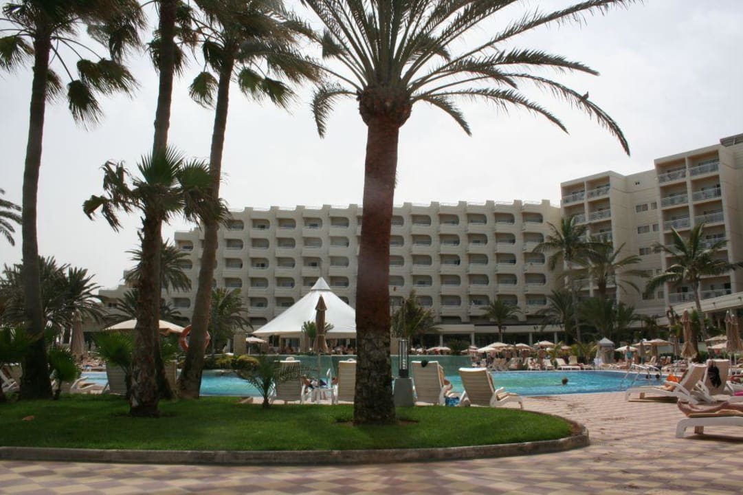 Pool Hotel Riu Palace Tres Islas