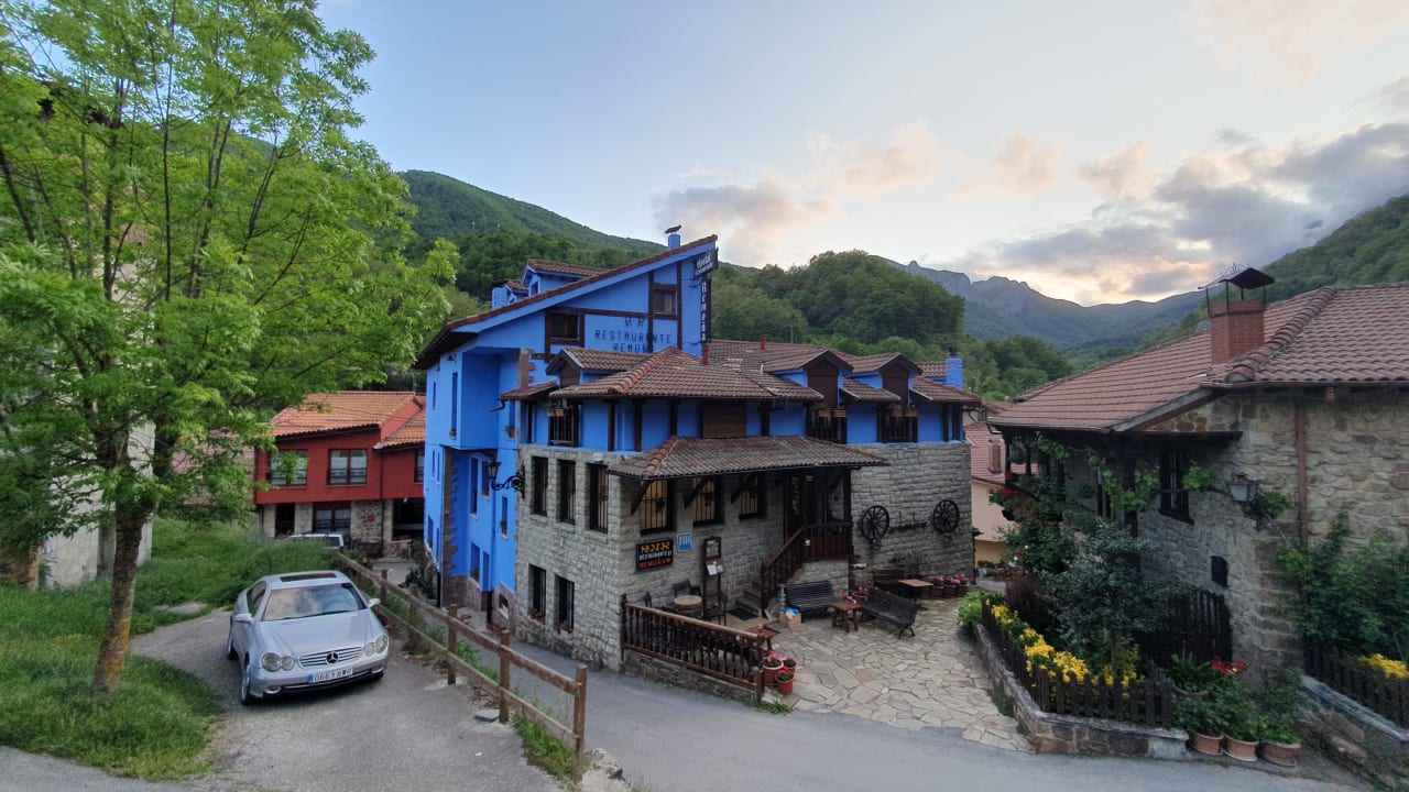 Außenansicht Hostal Remoña