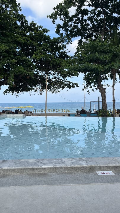 Pool The Fair House Beach Resort