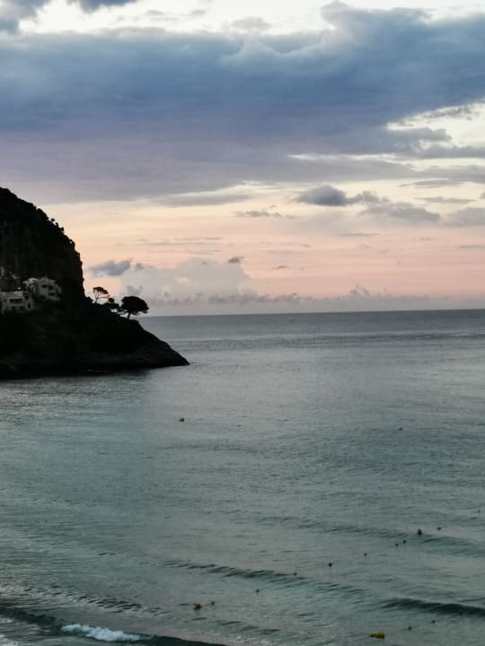 Strand Universal Hotel Laguna