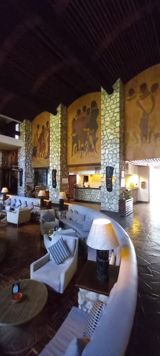 Lobby Taita Hills Safari Resort & Spa