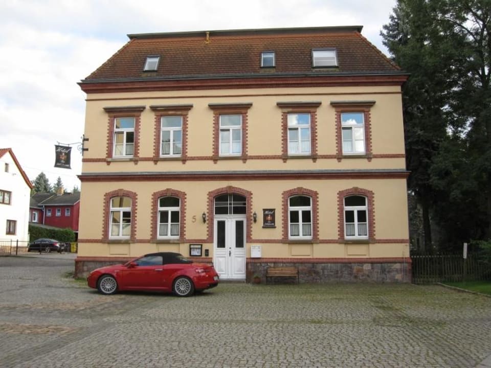 Vorderansicht Hotel Zur Schlossmühle