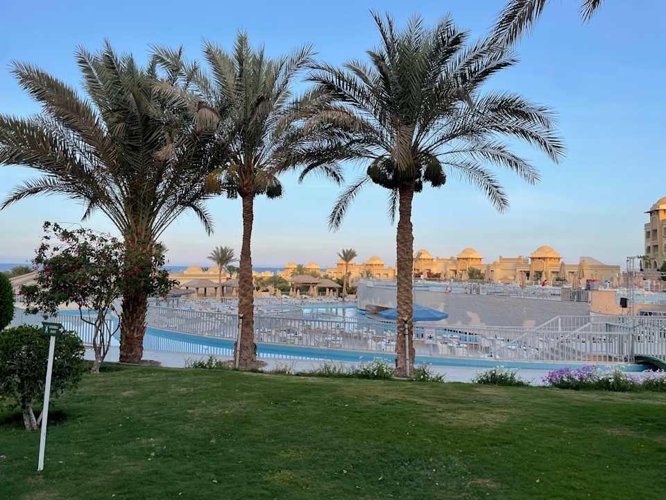 Pool Serenity Alpha Beach