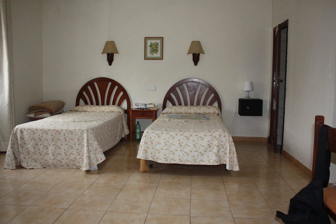 Doppelzimmer Hafenseite Hotel Miramar