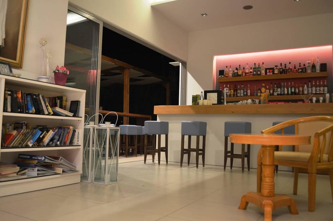 Bar Matala Bay Hotel & Apartments