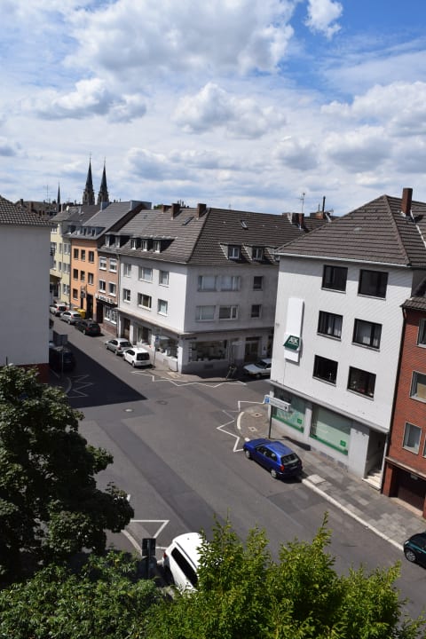 Blick aus dem Zimmerfenster in Richtung Innenstadt Dorint Hotel Bonn
