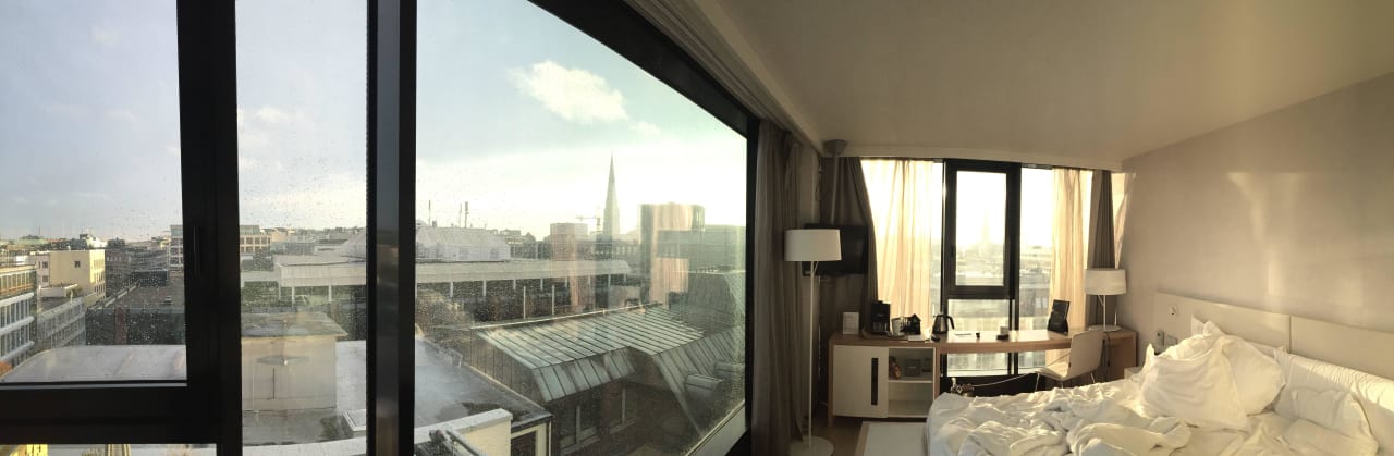 Deluxe Eckzimmer Barceló Hamburg