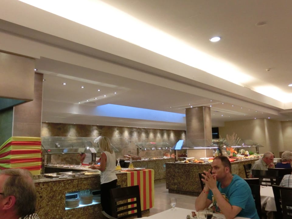 Buffet im Hauptrestaurant Hotel Condesa