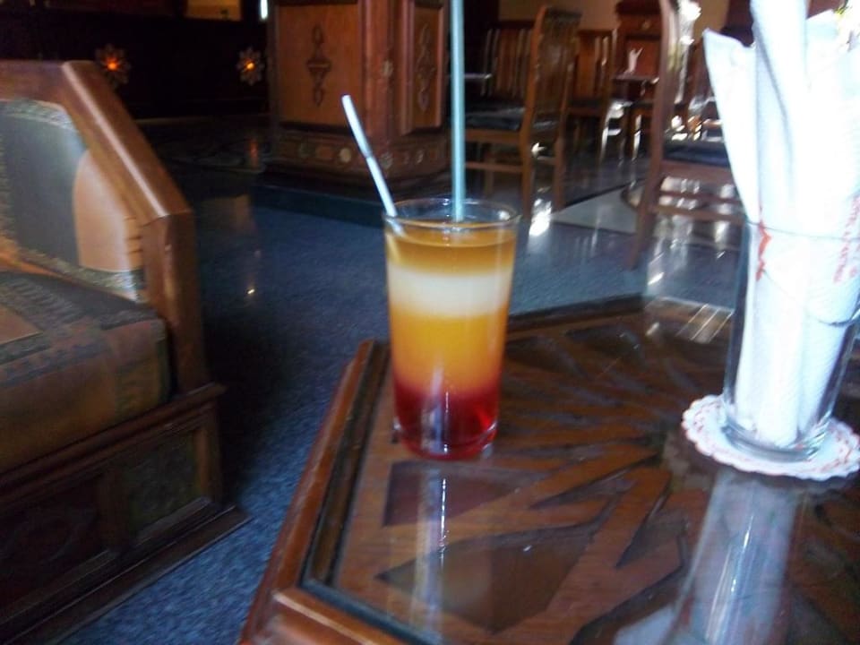 So sieht ein Cocktail aus Pickalbatros Alf Leila Wa Leila Resort - Neverland Hurghada