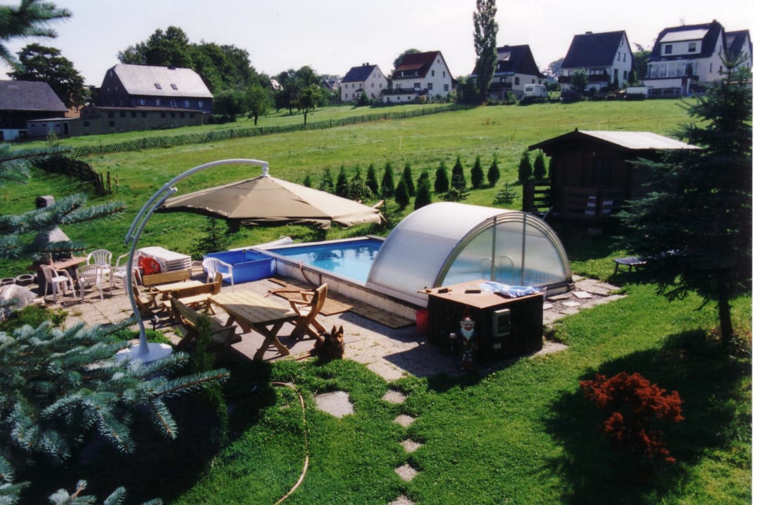 Poolanlage Pension Kastanienhof