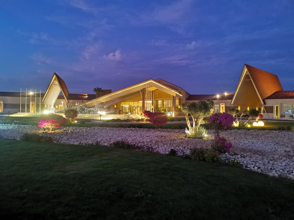 Außenansicht Pickalbatros Sea World Resort - Marsa Alam