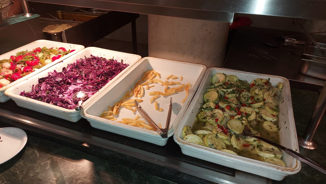 Gastro Hotel Royal Nozha