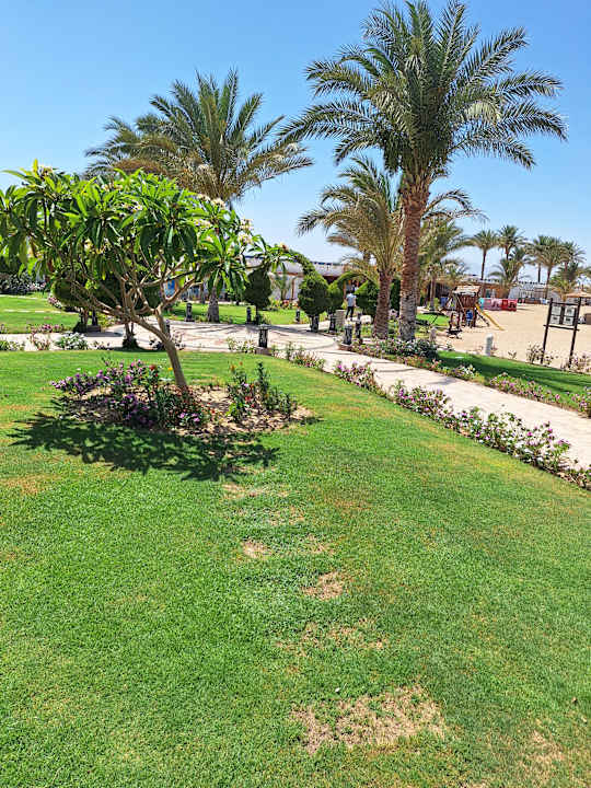 Gartenanlage Coral Sun Beach