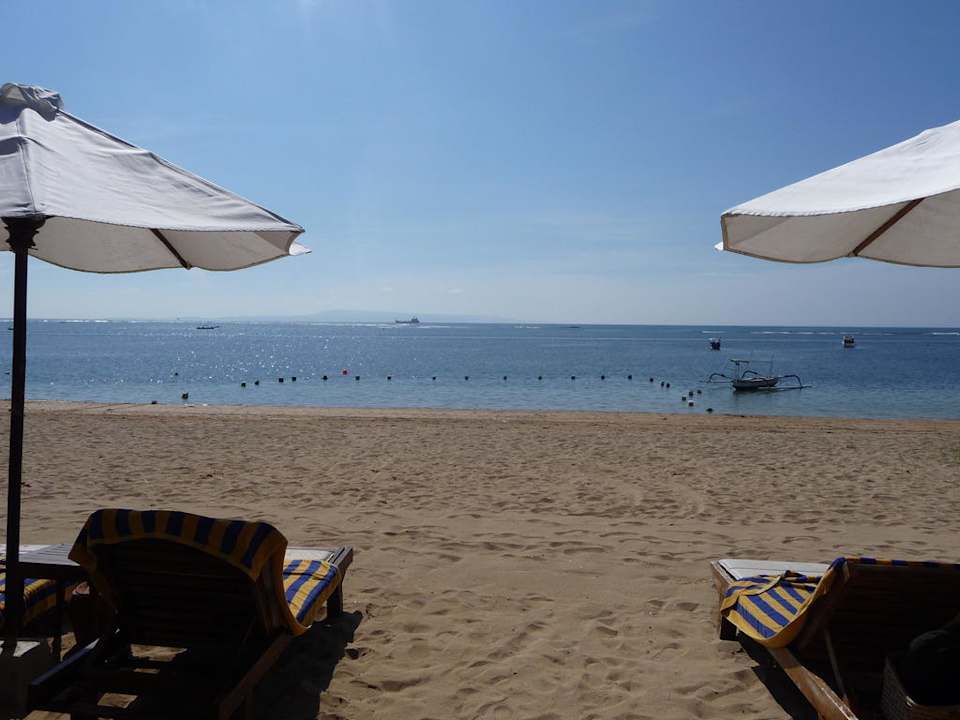 Strand Bali Reef Resort