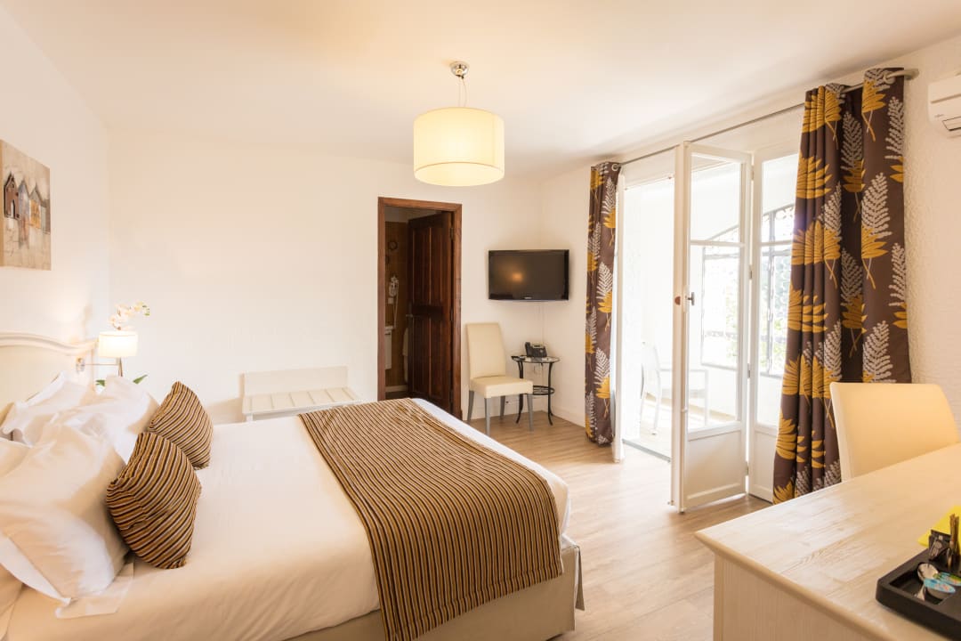 Zimmer Hotel Les 3 Barbus