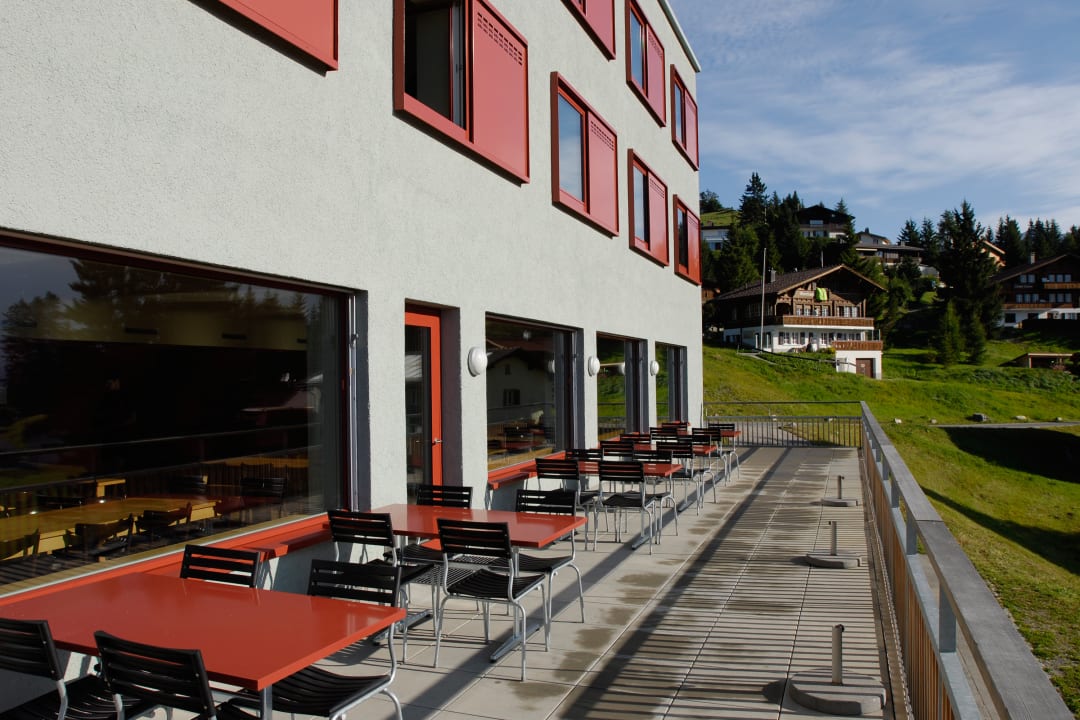 Außenansicht Jugendherberge Valbella