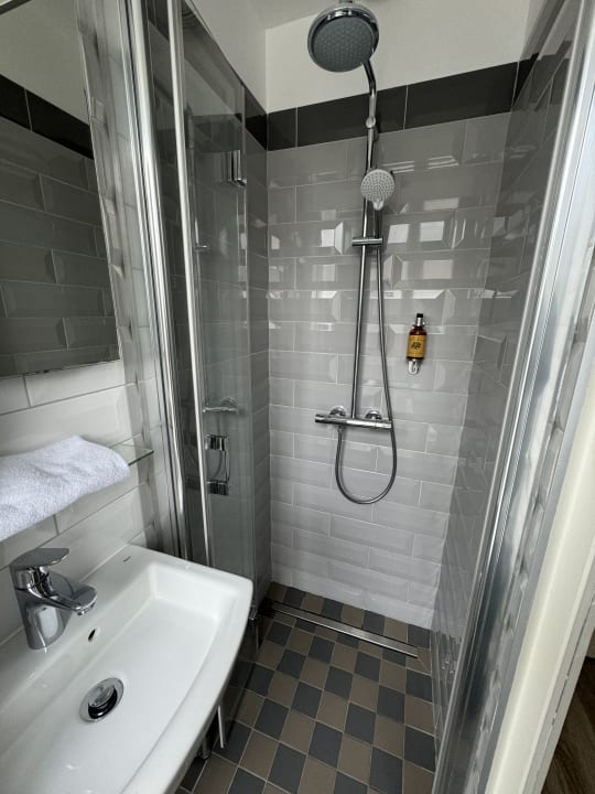 Zimmer Hotel District République