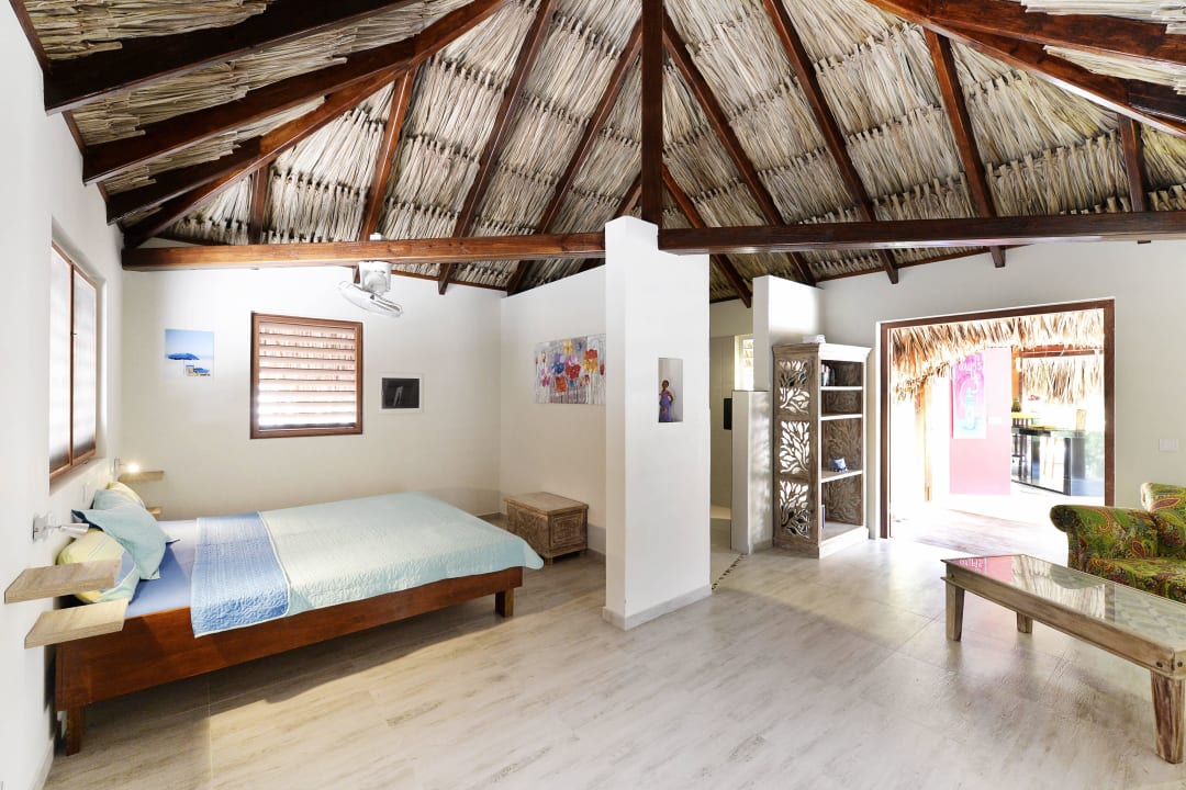 Schlafraum des neuen Palapinos Don Genaro Apartments