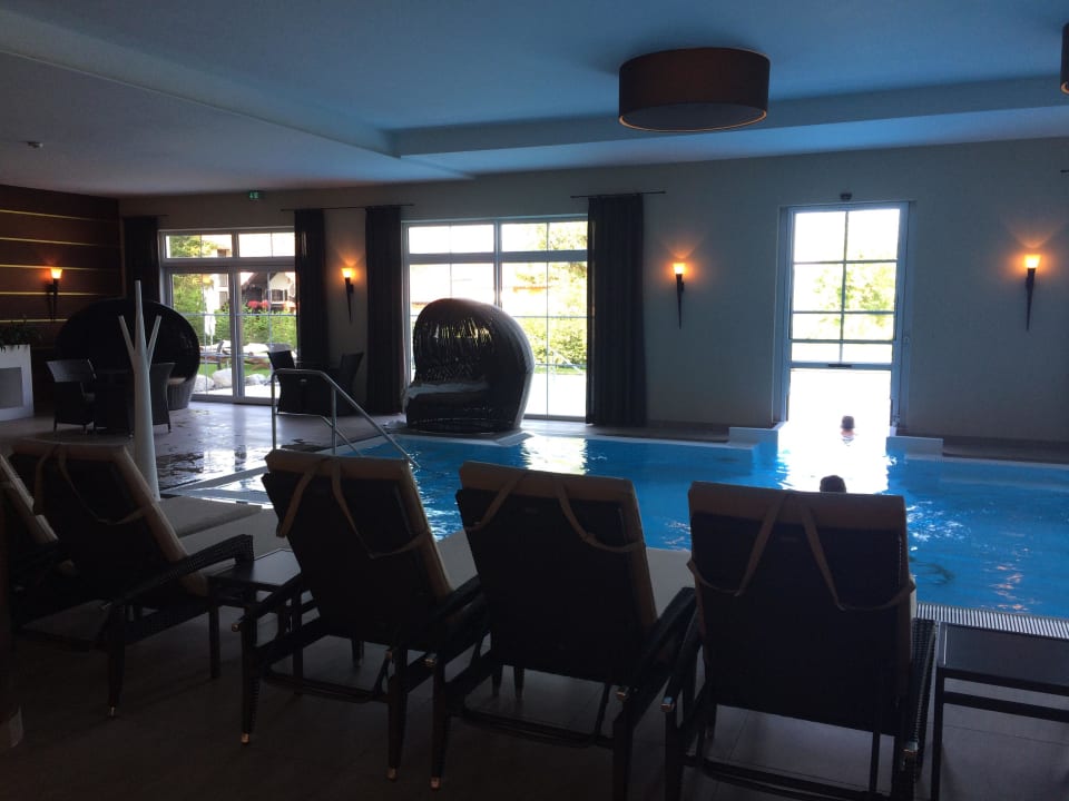Pool Panoramahotel Oberjoch