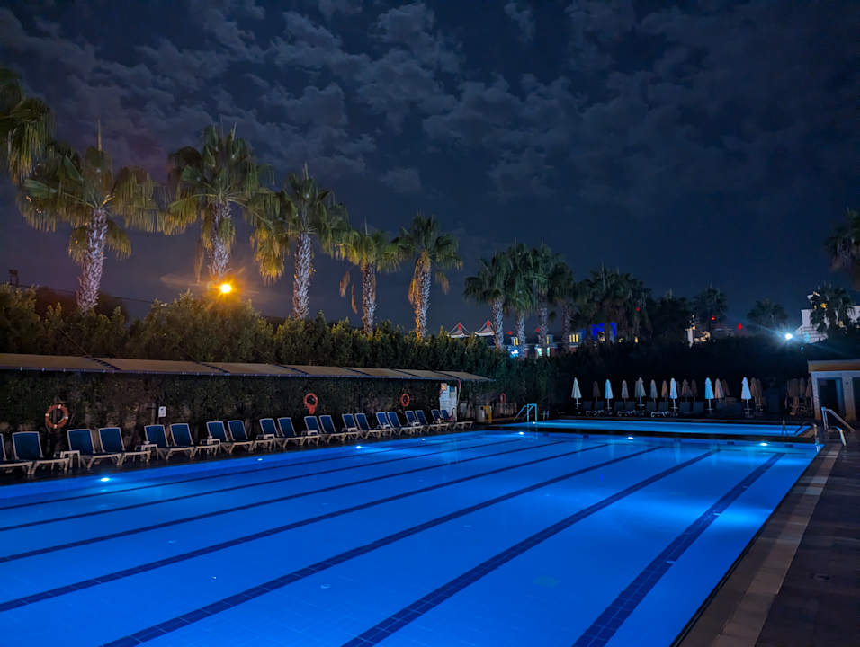 Pool Hane Family Resort