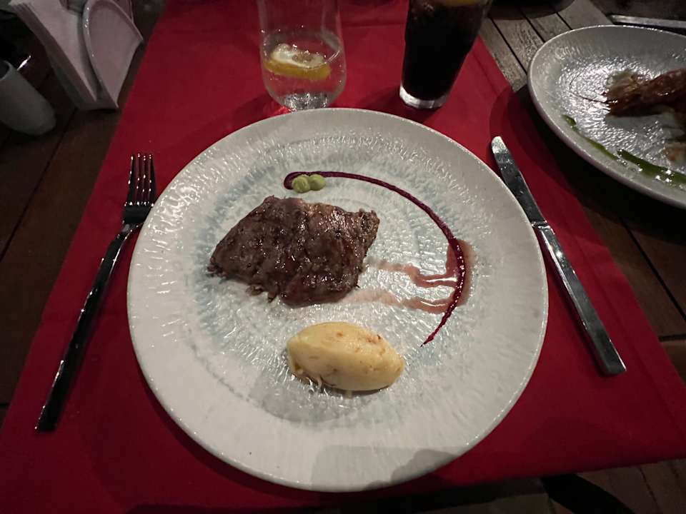 Gastro Xanadu Resort Hotel